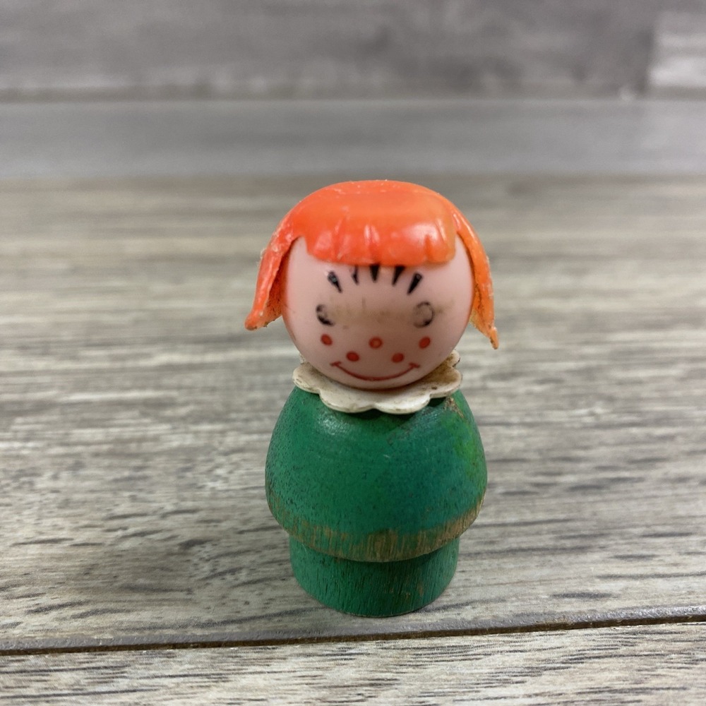 Vintage Fisher Price Little People Green Wooden Body Girl w/ Freckles‎ Red Hair
